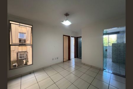 Apartamento para alugar com 50m², 2 quartos e 1 vagaSala