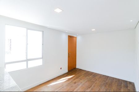 Sala de apartamento para alugar com 2 quartos, 42m² em Vila Izabel, Guarulhos