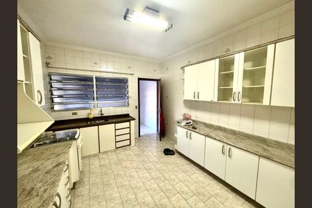 Casa à venda com 240m², 3 quartos e 1 vagaCozinha