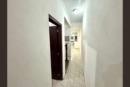 Casa à venda com 240m², 3 quartos e 1 vagaCorredor