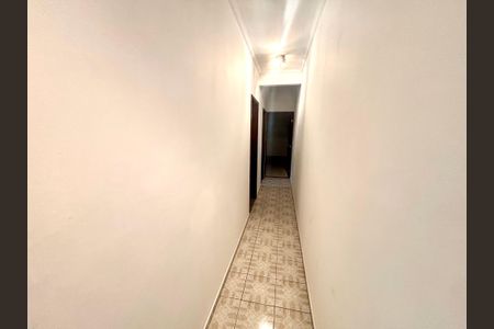 Casa à venda com 240m², 3 quartos e 1 vagaCorredor