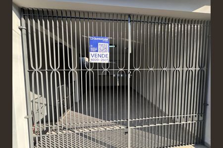 Casa à venda com 240m², 3 quartos e 1 vagaFachada