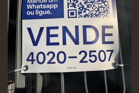 Casa à venda com 240m², 3 quartos e 1 vagaFachada