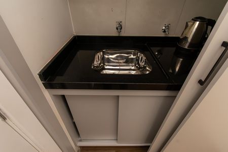 Apartamento à venda com 49m², 3 quartos e 1 vagaÁrea de Serviço