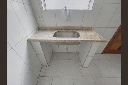 Cozinha de casa para alugar com 1 quarto, 40m² em Mutinga, Osasco