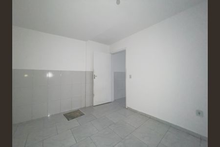 Quarto de casa para alugar com 1 quarto, 40m² em Mutinga, Osasco
