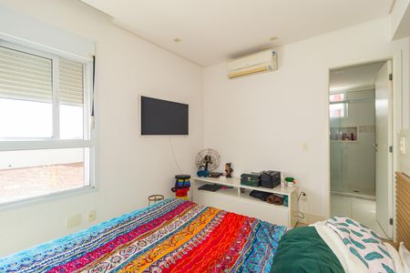 Apartamento à venda com 77m², 2 quartos e 2 vagas Apartamento à venda com 77m², 2 quartos e 2 vagasSuíte