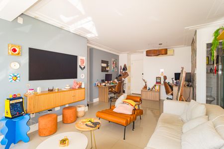 Sala de apartamento à venda com 2 quartos, 77m² em Vila Regente Feijó, São Paulo