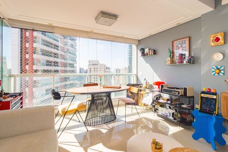 Varanda de apartamento à venda com 2 quartos, 77m² em Vila Regente Feijó, São Paulo