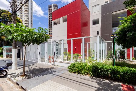 Apartamento à venda com 77m², 2 quartos e 2 vagas Apartamento à venda com 77m², 2 quartos e 2 vagasFachada