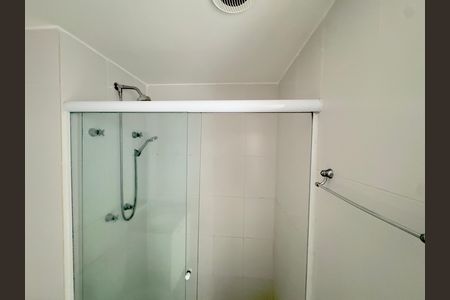 Apartamento à venda com 60m², 2 quartos e 1 vaga Apartamento à venda com 60m², 2 quartos e 1 vagaBanheiro