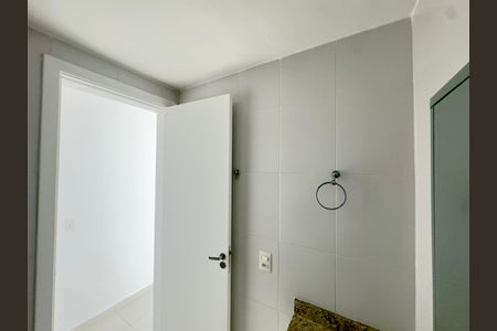 Apartamento à venda com 60m², 2 quartos e 1 vaga Apartamento à venda com 60m², 2 quartos e 1 vagaBanheiro