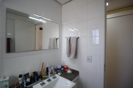 Apartamento à venda com 58m², 2 quartos e 2 vagasBanheiro