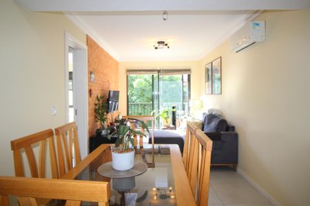 Apartamento à venda com 58m², 2 quartos e 2 vagasSala