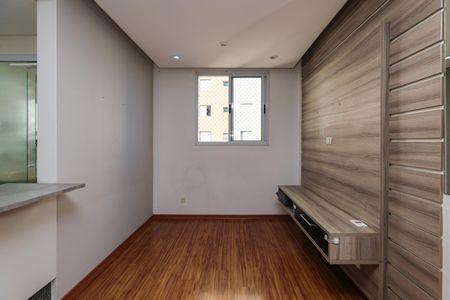 Sala de apartamento para alugar com 2 quartos, 42m² em Vila Pirajussara, São Paulo