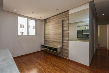 Sala de apartamento para alugar com 2 quartos, 42m² em Vila Pirajussara, São Paulo