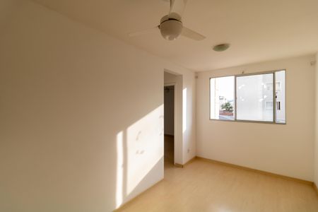 Apartamento à venda com 58m², 2 quartos e 1 vaga Apartamento à venda com 58m², 2 quartos e 1 vagaSalas