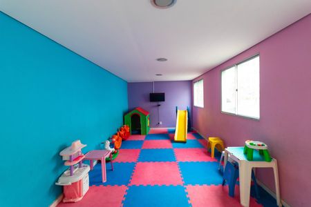 Apartamento à venda com 58m², 2 quartos e 1 vaga Apartamento à venda com 58m², 2 quartos e 1 vagaÀrea comum - Brinquedoteca