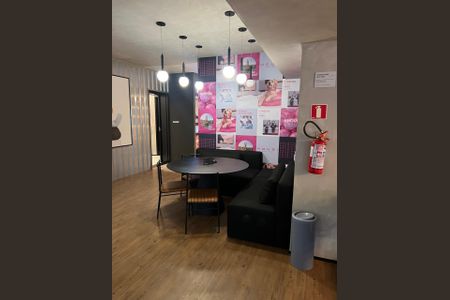 Apartamento à venda com 24m², 1 quarto e sem vaga Apartamento à venda com 24m², 1 quarto e sem vagaÁrea de Convivência