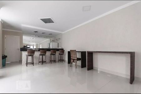 Apartamento à venda com 60m², 2 quartos e 2 vagasÁrea externa