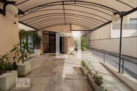 Apartamento à venda com 60m², 2 quartos e 2 vagasÁrea externa