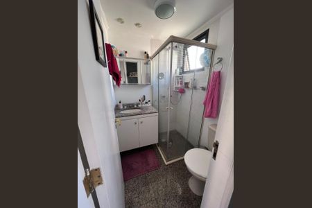 Banheiro de apartamento para alugar com 2 quartos, 60m² em Santana, São Paulo