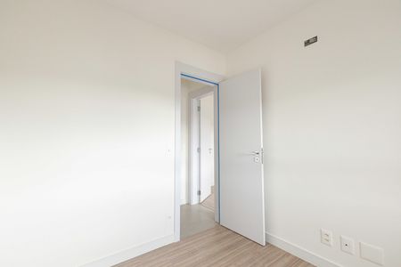 Quarto  de apartamento para alugar com 2 quartos, 71m² em Jardim Lindóia, Porto Alegre