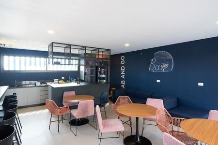 Studio à venda com 37m², 1 quarto e 1 vagaSalão de festas