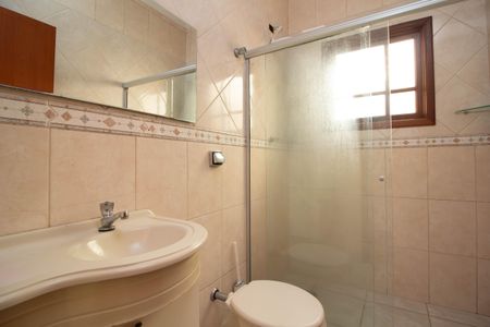 Casa para alugar com 128m², 3 quartos e 3 vagasBanheiro