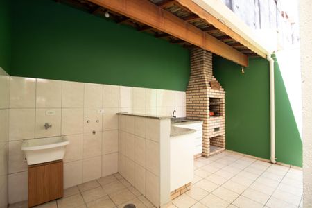 Casa para alugar com 128m², 3 quartos e 3 vagasÁrea de Serviço