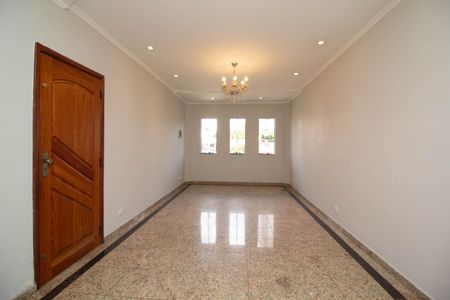 Casa para alugar com 128m², 3 quartos e 3 vagasSala