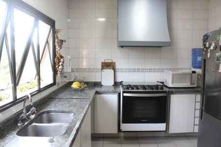 Casa de condomínio para alugar com 200m², 4 quartos e 2 vagas Casa de condomínio para alugar com 200m², 4 quartos e 2 vagasCozinha