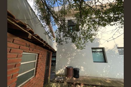 Casa de condomínio para alugar com 200m², 4 quartos e 2 vagas Casa de condomínio para alugar com 200m², 4 quartos e 2 vagasDetalhe