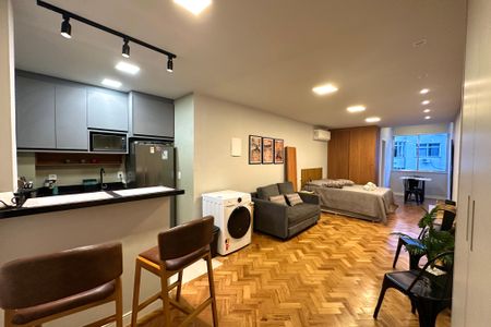 Apartamento para alugar com 1 quarto, 40m² em Leme, Rio de Janeiro