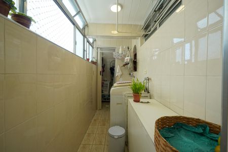 Apartamento à venda com 98m², 3 quartos e 1 vagaÁrea de Serviço
