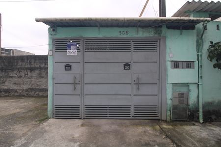 Fachada de casa para alugar com 1 quarto, 35m² em Parque Cocaia, São Paulo