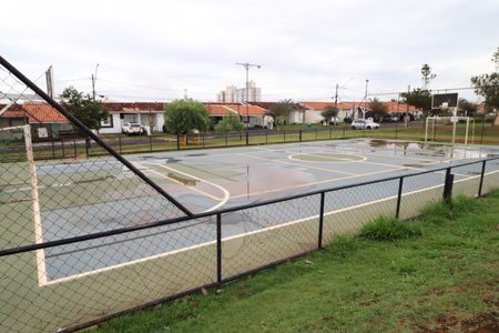 Casa de condomínio para alugar com 66m², 2 quartos e 2 vagasQuadra Esportiva