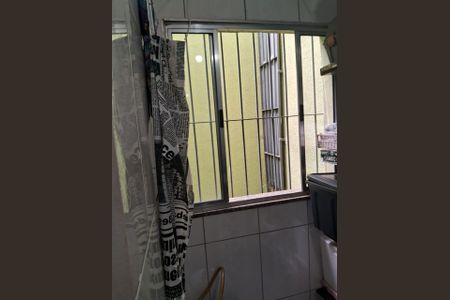 Casa para alugar com 80m², 2 quartos e 2 vagasBanheiro