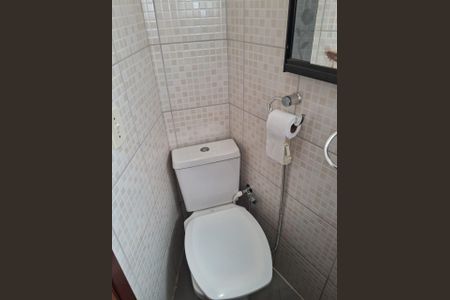 Casa para alugar com 80m², 2 quartos e 2 vagasBanheiro