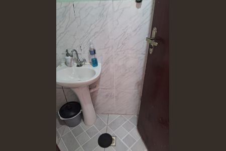 Casa para alugar com 80m², 2 quartos e 2 vagasBanheiro