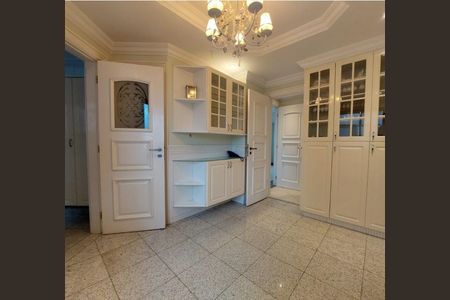 Apartamento à venda com 480m², 4 quartos e 5 vagas Apartamento à venda com 480m², 4 quartos e 5 vagasCozinha