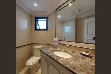 Apartamento à venda com 480m², 4 quartos e 5 vagas Apartamento à venda com 480m², 4 quartos e 5 vagasBanheiro