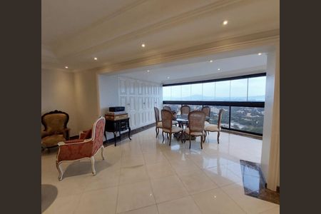 Apartamento à venda com 480m², 4 quartos e 5 vagas Apartamento à venda com 480m², 4 quartos e 5 vagasSala