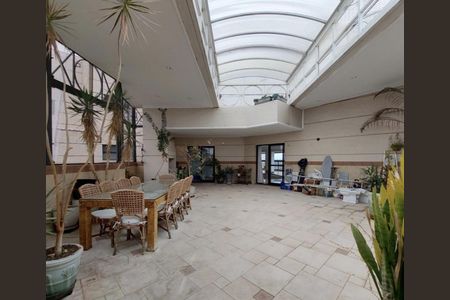Apartamento à venda com 480m², 4 quartos e 5 vagas Apartamento à venda com 480m², 4 quartos e 5 vagasÁrea externa