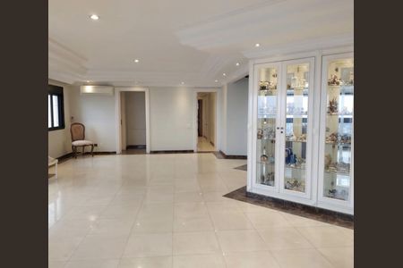 Apartamento à venda com 480m², 4 quartos e 5 vagas Apartamento à venda com 480m², 4 quartos e 5 vagasSala