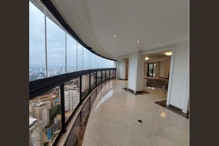 Apartamento à venda com 480m², 4 quartos e 5 vagas Apartamento à venda com 480m², 4 quartos e 5 vagasVaranda
