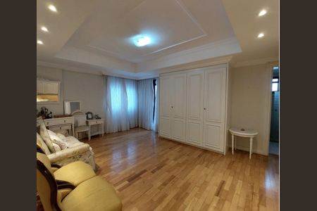 Apartamento à venda com 480m², 4 quartos e 5 vagas Apartamento à venda com 480m², 4 quartos e 5 vagasQuarto
