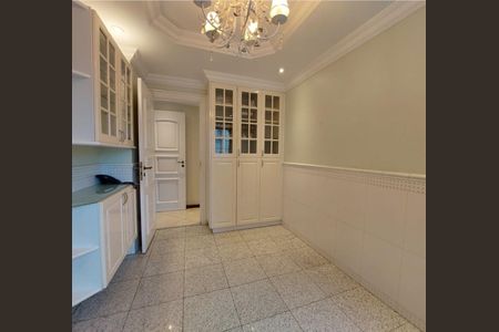 Apartamento à venda com 480m², 4 quartos e 5 vagas Apartamento à venda com 480m², 4 quartos e 5 vagasCozinha