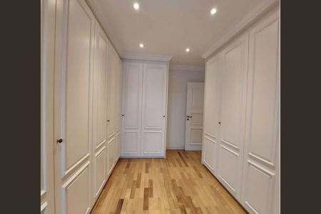 Apartamento à venda com 480m², 4 quartos e 5 vagas Apartamento à venda com 480m², 4 quartos e 5 vagasQuarto