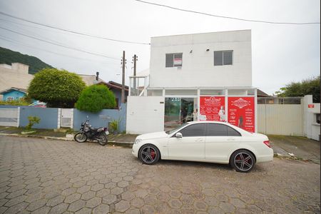 Casa para alugar com 60m², 2 quartos e 1 vagaFachada